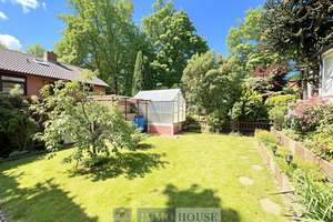 Familienglück mit Sonnengarten und großzügigem Wintergarten inkl. Einbauküche und Garage – Die vollständige Adresse der Immobilie erhältst du vom Anbieter., 28237 Gröpelingen (Ortsteil), Bremen – Vorschaubild 2