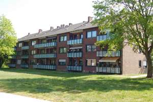 Renoviert und bezugsfertig...Ansprechende 3-Zimmer-Wohnung in Uerdingen mit Balkon... – Mündelheimer Str. 48, 47829 Uerdingen, Krefeld – Vorschaubild 1