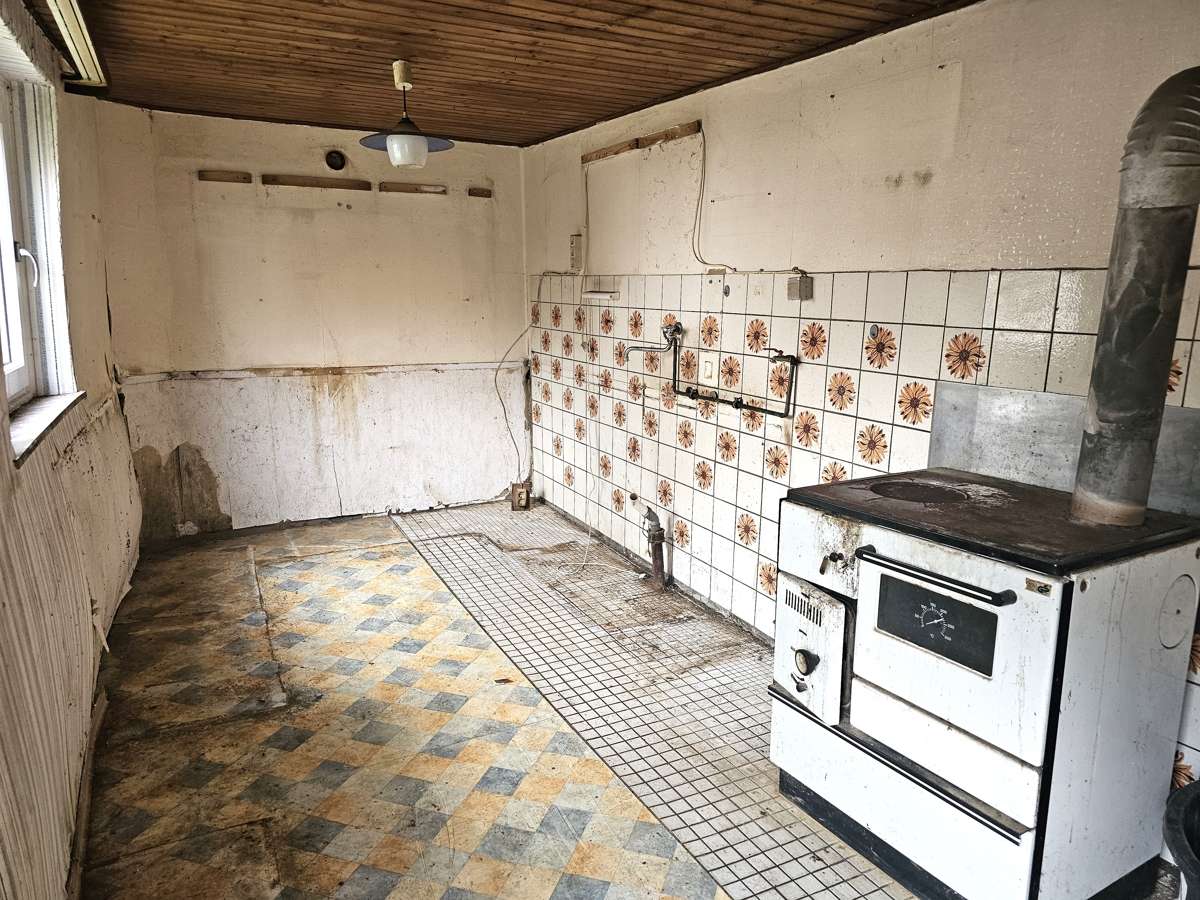 Sanierungsobjekt mit Charme und separatem Gartengrundstück, Marburg Biedenkopf Kreis – Bild 3