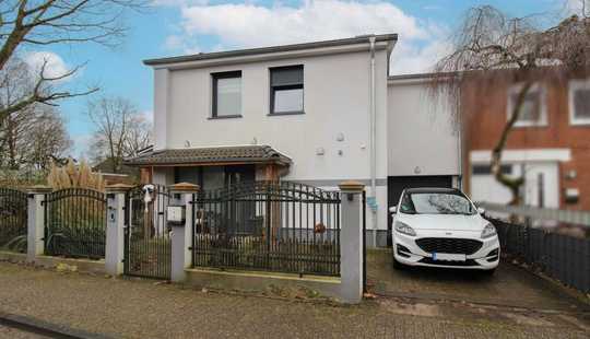 Bild von Sofort wohlfühlen: Sanierte 5-Zi.-DHH mit Garten und weiteren Highlights in Oldenburg-Kreyenbrück