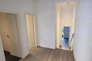 Stilvolle Split-Level-Loftwohnung mit Garten in sanierter Fabrik mit TG Stellplatz – 40489 Angermund, Düsseldorf – Vorschaubild 7