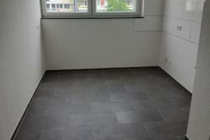Renovierte 3-Zimmer-Wohnung mit Balkon! – Sandheider Straße 72, 40699 Erkrath – Vorschaubild 4