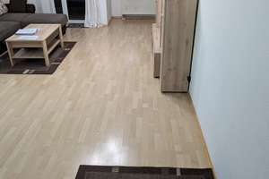 Zentral & möbliert: 2-Zi.-Wohnung mit Balkon, Stellplatz, 100 m zum Bahnhof (Langen)