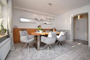 Kompakt & gemütlich: Modernes Haus mit 4-5 Zimmern und kleinem, idyllischem Garten in ruhiger Lage.. – Die vollständige Adresse der Immobilie erhältst du vom Anbieter., 24558 Henstedt-Ulzburg – Vorschaubild 7