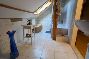 Charmante 2-Zimmer-Dachgeschosswohnung mit Waldblick in Aachen-Forst – Grauenhofer Weg 83, 52078 Forst, Aachen – Vorschaubild 5
