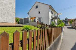 Zweifamilienhaus mit Doppelgarage in Kelheim! – Kelheim (Kreis) – Vorschaubild 7