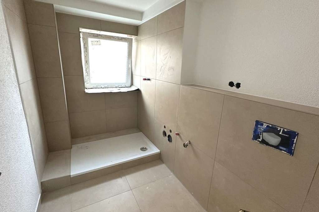 Immobilie in Schwaikheim - Hochwertig saniertes Dreifamilienhaus in zentraler Lage von Schwaikheim - Bild 4