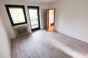 2-Zi-Mietwohnung Uni-Nähe | Renov. Küche, Balkon, Parkplatz – Die vollständige Adresse der Immobilie erhältst du vom Anbieter., 33615 Dornberg, Bielefeld – Vorschaubild 4
