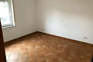 5 Zimmer /Bad /Küche/Gäste WC/ Balkon – Schulstraße 30, 35415 Pohlheim – Vorschaubild 8