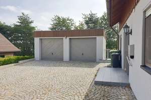 Gepflegtes 4-Zimmer Einfamilienhaus mit Garage und großem Garten – Schneebergstraße 22, 95145 Oberkotzau – Vorschaubild 2