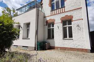 PROVISIONSFREIES JUWEL - Sanierte Altbauvilla mit großem Garten