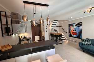 möblierte 2,5-Z.-Maisonette-Whg. mit lux. Innenausst, EBK + Dachterrasse in Innenstadtlage – Zugspitzstraße 6, 81541 München – Vorschaubild 1