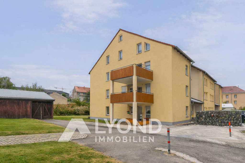 Immobilie in Wurzen - 3-Zimmer-Wohnung mit ca. 82 m² Wohnfläche und Balkon in Wurzen, renovierungsbedürftig - Bild 1