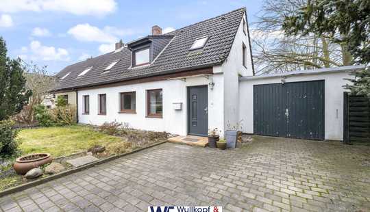 Bild von Hochspannende Doppelhaushälfte mit Garage und schönem Garten