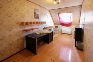 Familienglück in Berlin-Buckow – Großzügiges Reihenmittelhaus mit Terrasse, Garten und Stellplatz – Die vollständige Adresse der Immobilie erhältst du vom Anbieter., 12351 Buckow, Berlin – Vorschaubild 14
