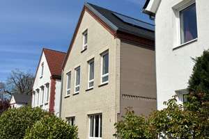 Buntes Wohnkonzept trifft Familienglück - Wohnen zwischen Wasser und Natur ... – Die vollständige Adresse der Immobilie erhältst du vom Anbieter., 23568 Schlutup, Lübeck – Vorschaubild 4
