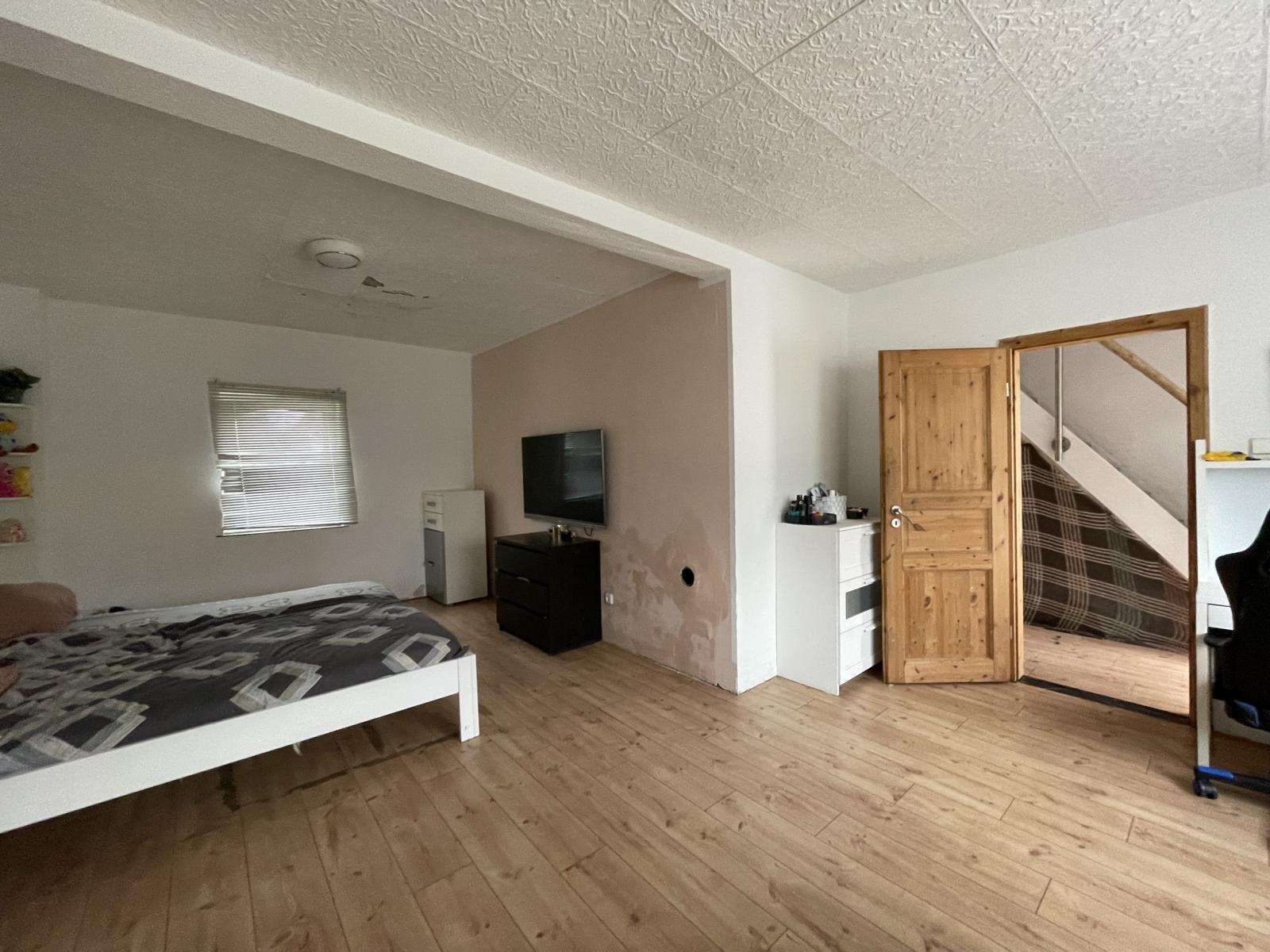 Sanierungsbedürftiges 3-Zi RMH auf 72m² + Garten + 2 Stellplätze in HH-Billstedt, erweiterbar, Hamburg – Bild 1