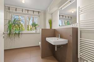 Exklusive Wohnung mit moderner Ausstattung und Gartenidylle – fußläufig zum Ortskern Volksdorf – Die vollständige Adresse der Immobilie erhältst du vom Anbieter., 22359 Volksdorf, Hamburg – Vorschaubild 8