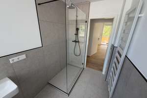 Attraktive & frisch renovierte 3-Zi.-Whg. mit Balkon in Erlangen Innenstadt (provisionsfrei) – 91052 Röthelheim, Erlangen – Vorschaubild 2