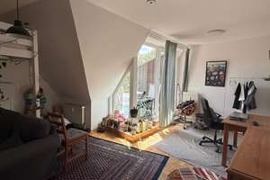 Sonnige Dachgeschoss-Wohnung in Wellingdorf – Schönberger Str. 151, 24148 Wellingdorf, Kiel – Vorschaubild 2