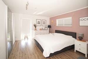 !! Traumhaus in C-Rabenstein !! Exklusive Doppelhaushälfte mit Garage, Terrasse und Garten – Riedbachweg 70, 9117 Rabenstein, Chemnitz – Vorschaubild 9