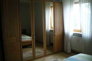 Im grünen Herzen der Stadt schöne 2-Zi.-Wohnung mit gehobener Ausstattung, möbliert und mit Balkon – Bayerwald-Strasse 31-39, 93059 Regensburg – Vorschaubild 9