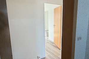 Bezugsfreie Wohnung mit sonnigem Balkon – Neubrandenburger Str. 68, 13059 Neu-Hohenschönhausen, Berlin – Vorschaubild 8