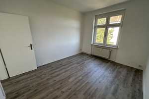 Schnell sein! Helle 2-Zimmer-Wohnung sucht neuen Mieter! – Otto-Richter-Straße 11a, 39116 Magdeburg – Vorschaubild 1