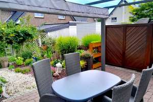 Ihr neues Zuhause: Stilvoll wohnen mit Terrasse, Kamin und smarter Energieeffizienz – Die vollständige Adresse der Immobilie erhältst du vom Anbieter., 30826 Garbsen – Vorschaubild 2