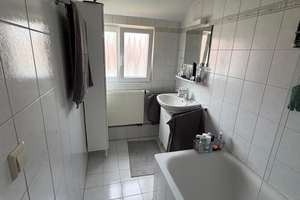 Modernisierte 3 Zimmer DG.- Wohnung in zentraler und ruhiger Wohnlage von Fellbach – Die vollständige Adresse der Immobilie erhältst du vom Anbieter., 70734 Fellbach – Vorschaubild 13