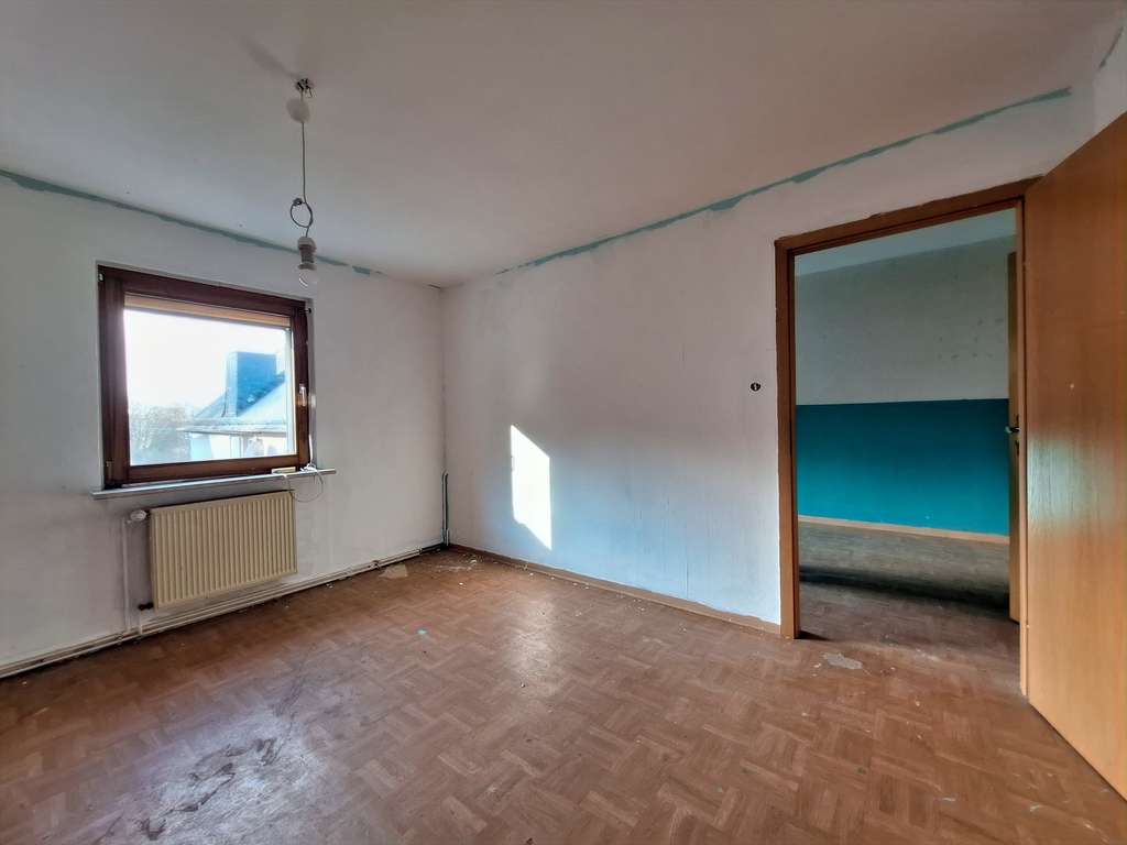 Immobilie in Weilmünster - Charmantes Haus mit großem Potenzial und viel Gestaltungsspielraum! - Bild 3