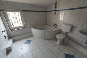 Charmante renovierte 2-Zimmer-Altbauwohnung mit Tageslichtbad und Eckbadewanne  für Sportliche – Rutenbergstraße 33, 27568 Mitte, Bremerhaven – Vorschaubild 6