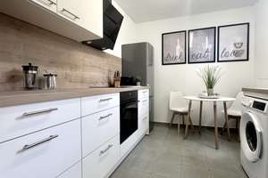 Erstbezug 2 Zimmer vollmöbliert neu helle WG für Mädchen Studenten sicheres Umfeld – Höglwörther Straße 374, 81379 Obersendling, München – Vorschaubild 34