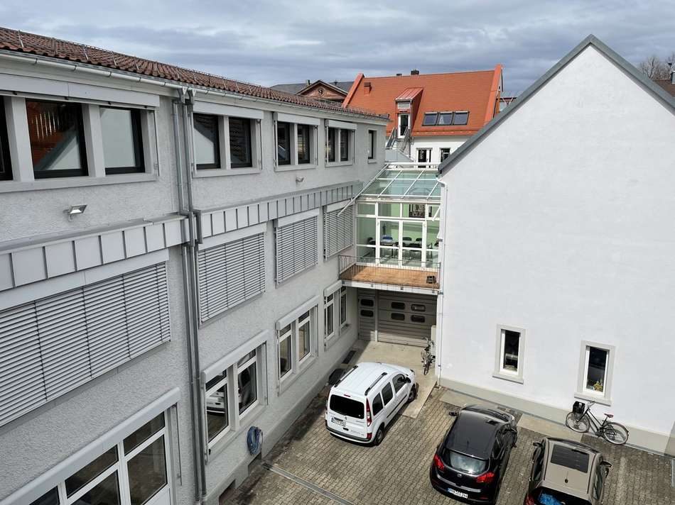 Innenhof mit Wintergarten Mitt