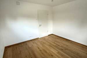 Exklusive 3-Zimmer-Wohnung mit gehobener Innenausstattung mit EBK und Terrasse in Köln Rondorf – Im Rabengrund 25, 50997 Rondorf, Köln – Vorschaubild 10