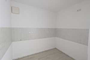 Renovierte 2-Zimmer-Wohnung mit Balkon , Nähe BMW und Porsche Werk  – Leipzig – Vorschaubild 8