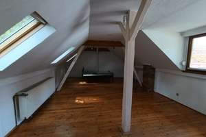 Idyllisch wohnen in Erlangen: 4,5-Zimmer-Einfamilienhaus mit Garten – Langezeile 90c, 91052 Sieglitzhof, Erlangen – Vorschaubild 2