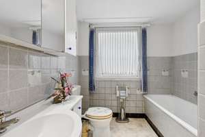 Property thumbnail 7