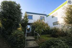 Charmantes Reihenendhaus mit Sauna, Garten und 412 m² Grundstück in Rösrath – Die vollständige Adresse der Immobilie erhältst du vom Anbieter., 51503 Rösrath – Vorschaubild 1