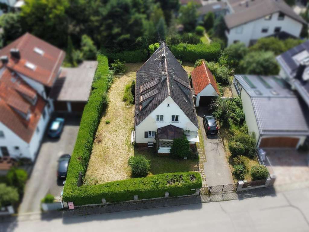 Bauen in Neukeferloh - 788 m² Grundstück mit Altbestand 