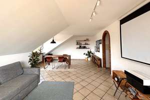 Schöne Dachgeschosswohnung mit großem Balkon und Stellplatz! – 46049 Alstaden-West, Oberhausen – Vorschaubild 3