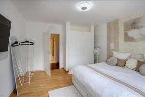 Möbliert:  Balkonwohnung mit Blick in den Gemeinschaftsgarten – Die vollständige Adresse der Immobilie erhältst du vom Anbieter., 81475 Fürstenried-West, München – Vorschaubild 4