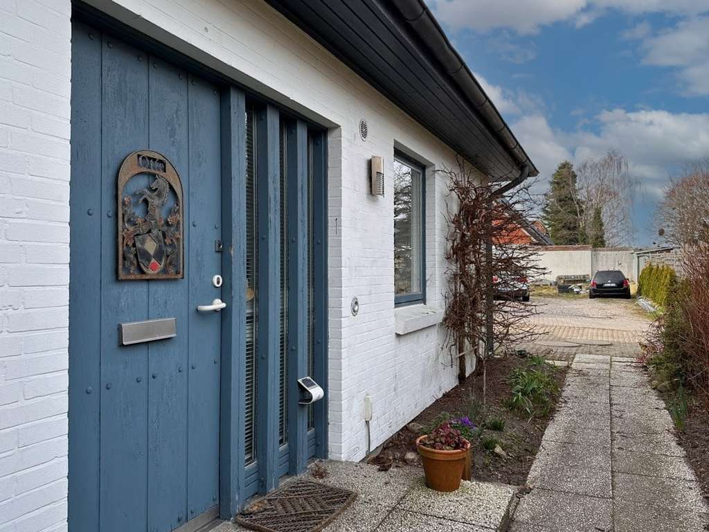 Immobilie in Freienwill - 3 km vor den Toren Flensburgs - Uni und neue Klinik in wenigen Minuten! - Wohnen in Feldrandlage mit - Bild 3