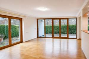 Ansprechende 3-Zimmer Erdgeschosswohnung mit Sonnenterrasse in Bestlage von HH-Poppenbüttel – Die vollständige Adresse der Immobilie erhältst du vom Anbieter., 22391 Poppenbüttel, Hamburg – Vorschaubild 3