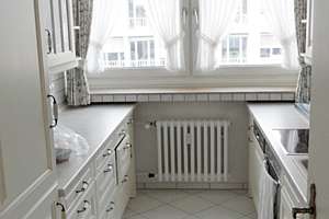 Südviertel: Zentral gelegene 3-Raum Wohnung mit großem Süd-Balkon, Aufzug und Garage – Kronprinzenstr. 12, 45128 Südviertel, Essen – Vorschaubild 4