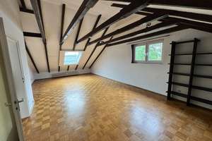 Schöne Dachgeschosswohnung Nähe Innenhafen mit Parkett. – Schlegtendalstraße 5, 47058 Duissern, Duisburg – Vorschaubild 24