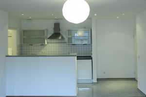 Gepflegte 2-Zimmer-Dachgeschosswohnung mit Einbauküche in Ludwigsvorstadt-Isarvorstadt, München – München – Vorschaubild 3