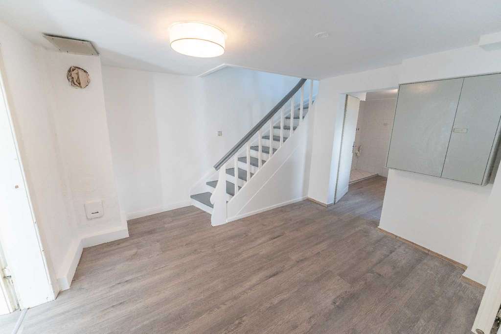 Immobilie in Wiehl - Wiehl-Dahl: Gemütliche Doppelhaushälfte mit Scheune - Bild 3