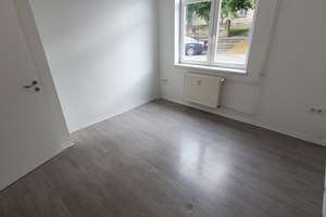 Großzügige 4-Zimmer-Wohnung in Kassel – ideal für WG, Berufstätige oder Familien! – Zentgrafenstraße 180, 34130 Kirchditmold, Kassel – Vorschaubild 3