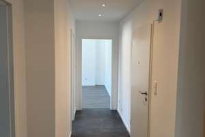 Kernsanierte helle 2-Zimmer Wohnung - Zentrale Lage Solingen